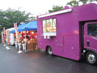 キッチンカー3台で彩る夏の社内イベント イメージ画像