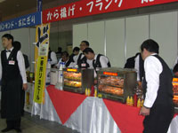 幕張メッセでの展示即売会、1万食の無料配布をサポート! イメージ画像